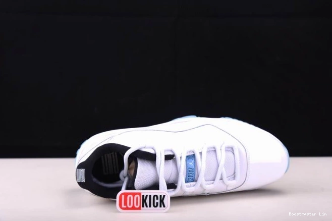 Boostmaster lin 11 Jordan Legend Air Blue AV2187-117 Low 0802